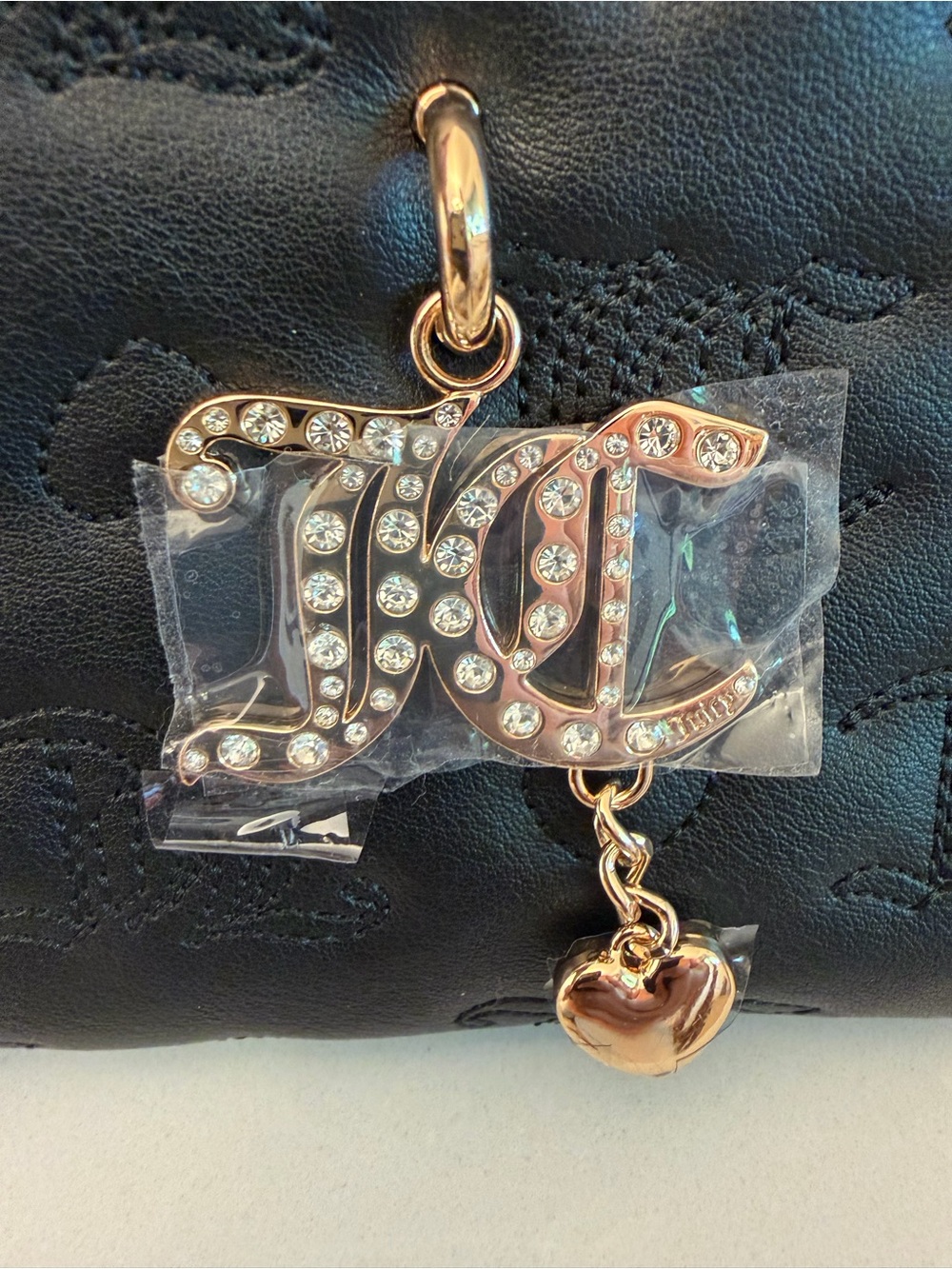 Juicy Couture Black Quilted Double Zip Wristlet with Cherry Twilly NWT - Picture 6 of 6
